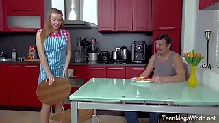 brunette Dana - Old Creep Fuck In My Kitchen hd